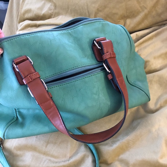 Purse 🤍 - Picture 3 of 6